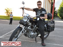 Ondra se zvěčnil na výpůjčené motorce