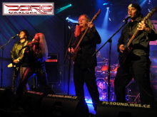Startujeme tradiční úvodní speedovkou Earthshaker Rock