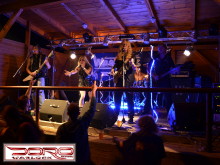 Vystartovali jsme peckou Earthshaker Rock, bohužel ale není moc prostoru na metání kozelců
